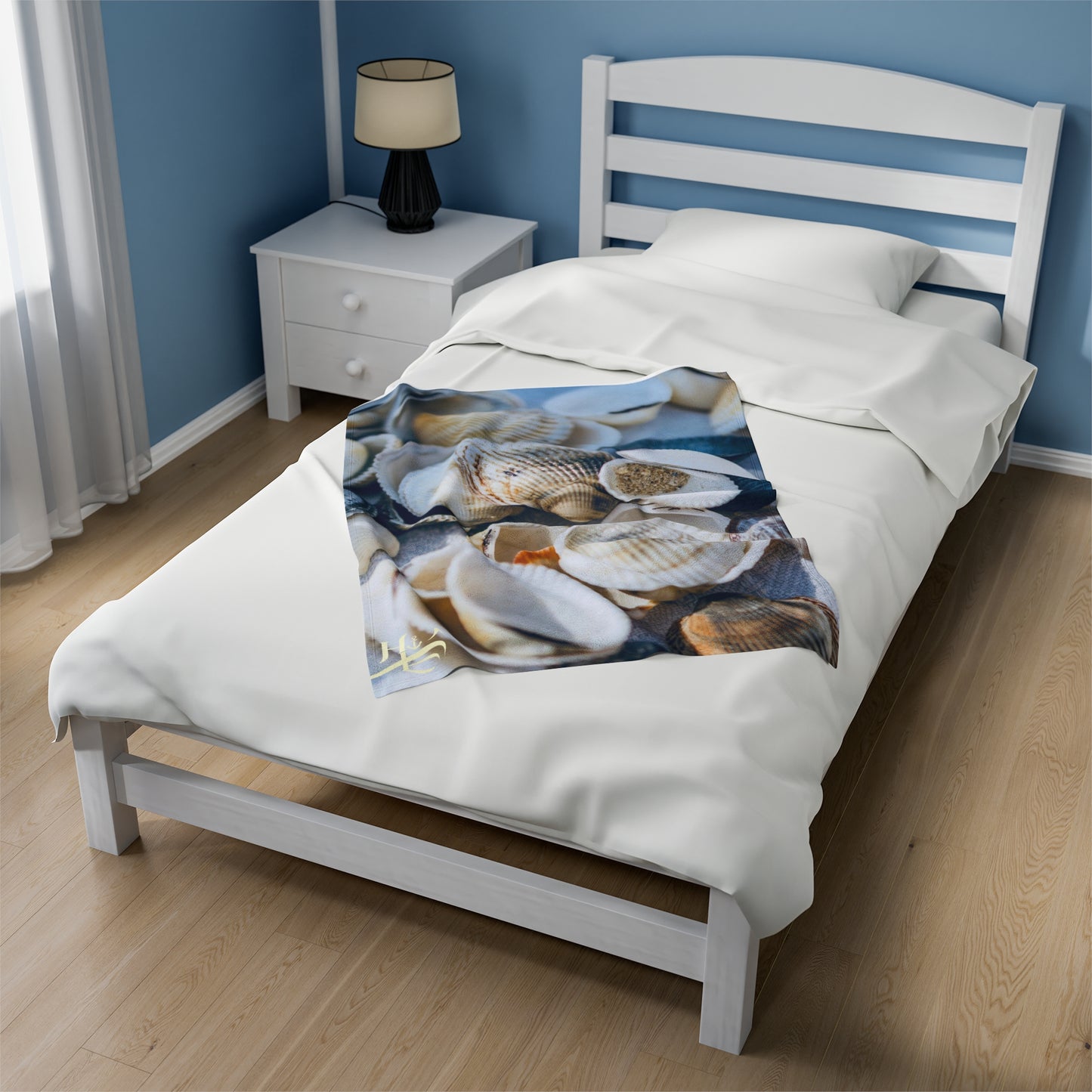Velveteen Plush Blanket - Shells