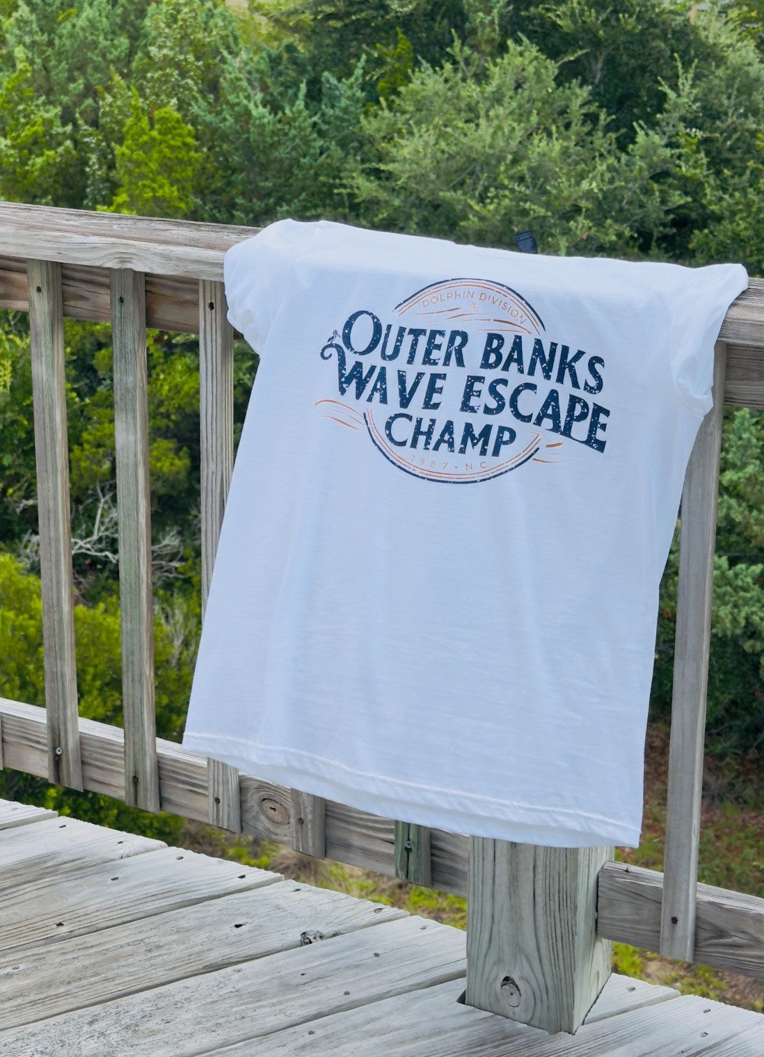 Wave Escape T